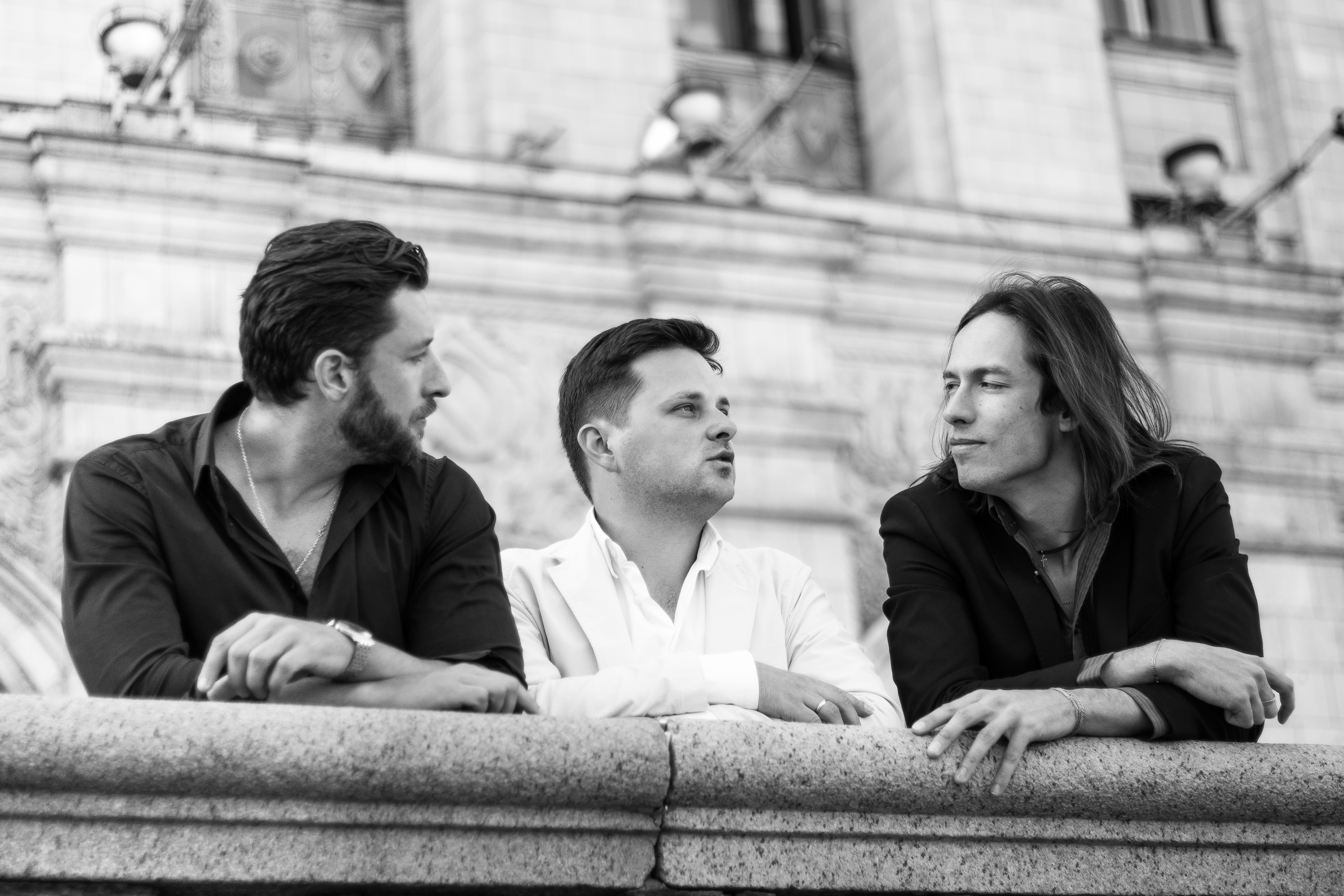 12 июня (Ср) — САЗОНОВ/УРЮПИН/КОНЯЕВ Electro-Acoustic Trio - Lюstra Bar