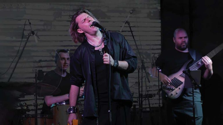 30 ноября (Вс) — Валерий Стронский. Живой концерт.