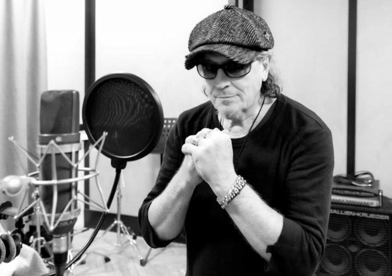 12 апреля (Вс) — Сергей Галанин и группа «СерьГа»