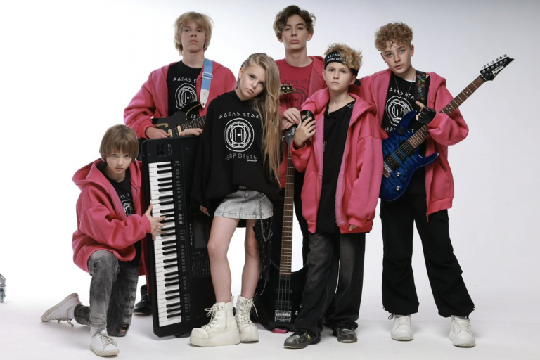 19 ноября (Пт) — Адель Star и Нейросеть group